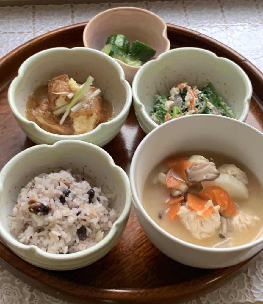 near Tokyo, A healing retreat kitchen for travelers